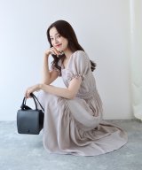 グレージュ