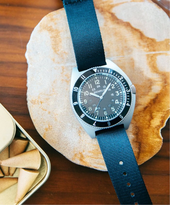 95%OFF!】 新品 腕時計 軍事モデル 黒 緑 青 3色セット