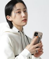 ベージュ