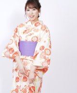 イエロー