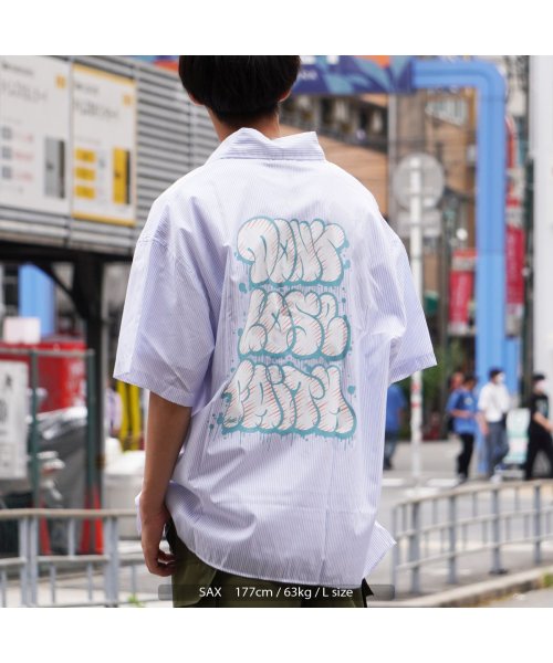 オーバーサイズ シャツ メンズ 半袖シャツ レディース ビッグシルエット トップス 半袖 バックプリント ストライプ ストライプシャツ 5分袖 サックス ブラッ ワンフォークロージング 1111clothing D Fashion