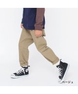 ベージュ