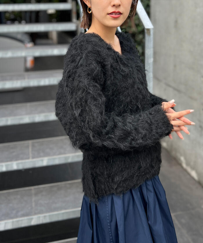 低価格の セール】◇【WEB限定】シャギーVネックプルオーバーニット トップス