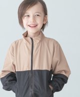 ベージュ