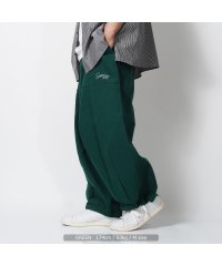 1111clothing/バルーンパンツ メンズ ワイドパンツ レディース パンツ 太い 綿100% カツラギ ボトムス デニム ボトム ワンポイント 刺繍 白 黒 緑 インディゴ 牛柄/504846505