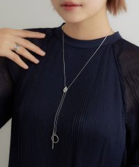 niana/niana ニアナ ネックレス レディース 結婚式 アクセサリー ロング ビジュー チェーン フラワー ロングネックレス 華奢 ジュエリー シルバー ゴールド /504887703