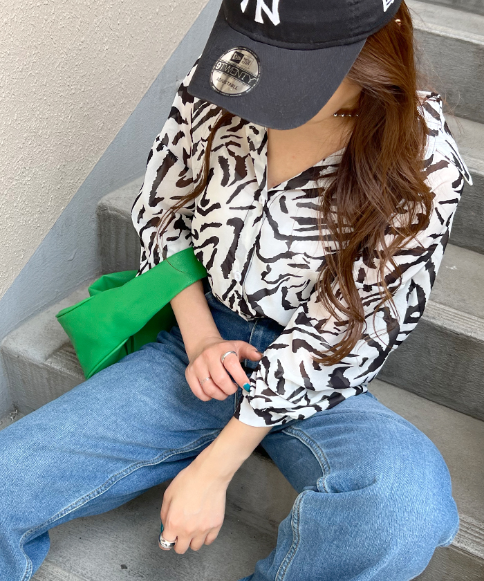 RILY ゼブラ柄シャツ　Sサイズ RILY ゼブラ柄シャツSサイズ