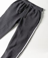 チャコールグレー系4