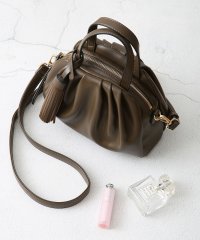 UNGRID bag/ソフトギャザー　ビッグタッセルショルダーバッグ/504906762