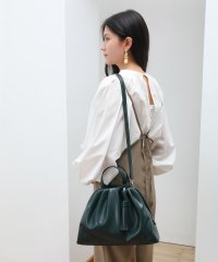 UNGRID bag/ソフトギャザー　ビッグタッセルハンドバッグ/504906763