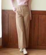 ベージュ