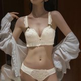 アイボリー