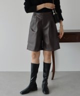 ダークブラウン