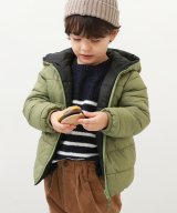 カーキ