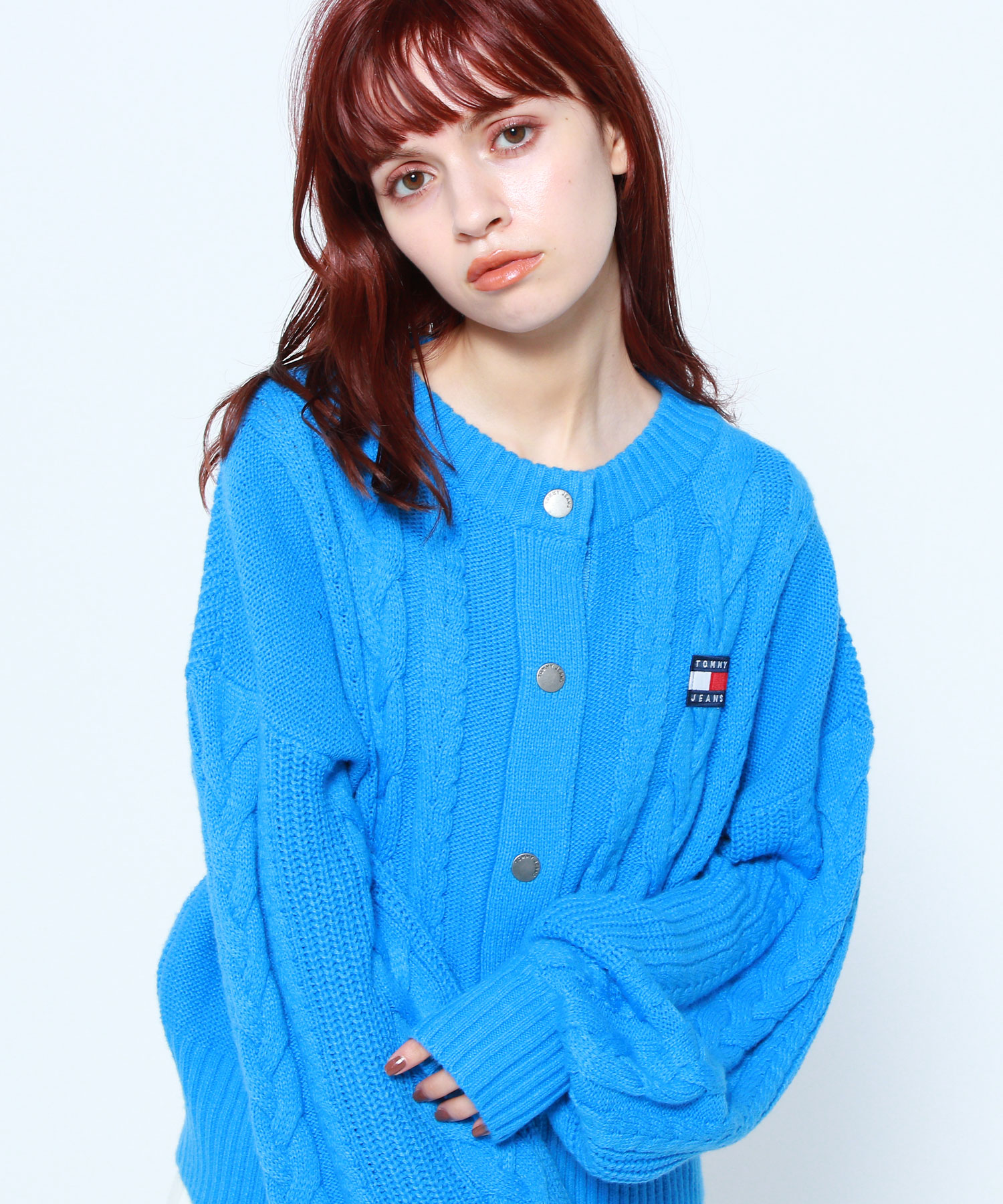 セール】トミージーンズ TOMMY JEANS オーバーサイズバッジ セール】トミージーンズ TOMMY JEANS オーバーサイズバッジ