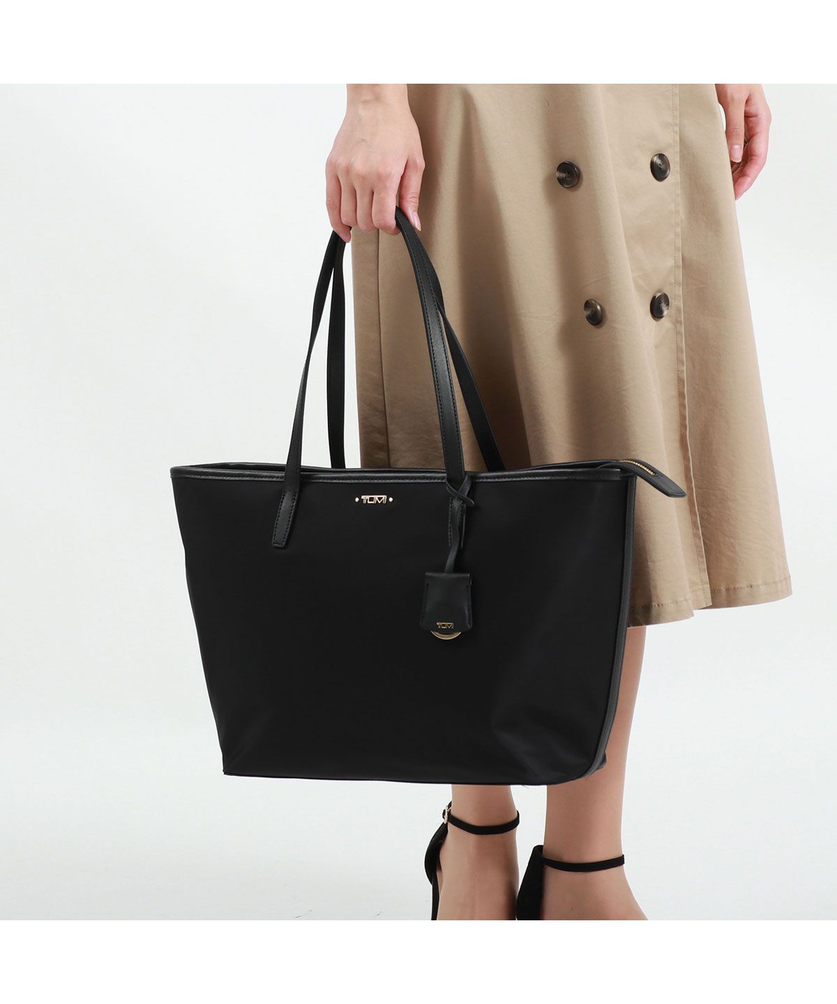 トゥミ TUMI 【日本正規品】 トゥミ トートバッグ TUMI Voyageur トゥミ TUMI 【日本正規品】 トゥミ トートバッグ TUMI Voyageur