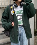 ダークグリーン
