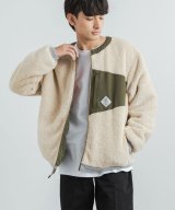 ベージュ