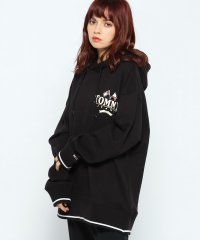 TOMMY JEANS/スケータープレップバックパーカー/504971736