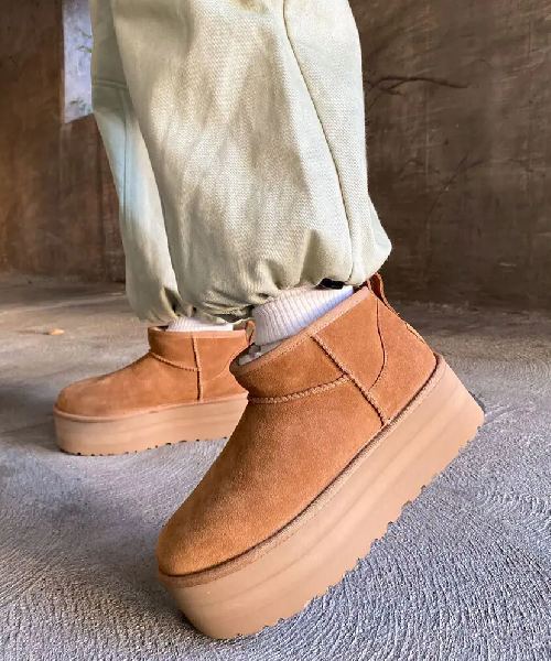 UGG CLASSIC MINI PLATFORMの人気商品・通販・価格比較 - 価格.com