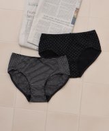 ブラック