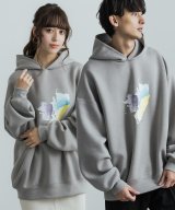 グレー