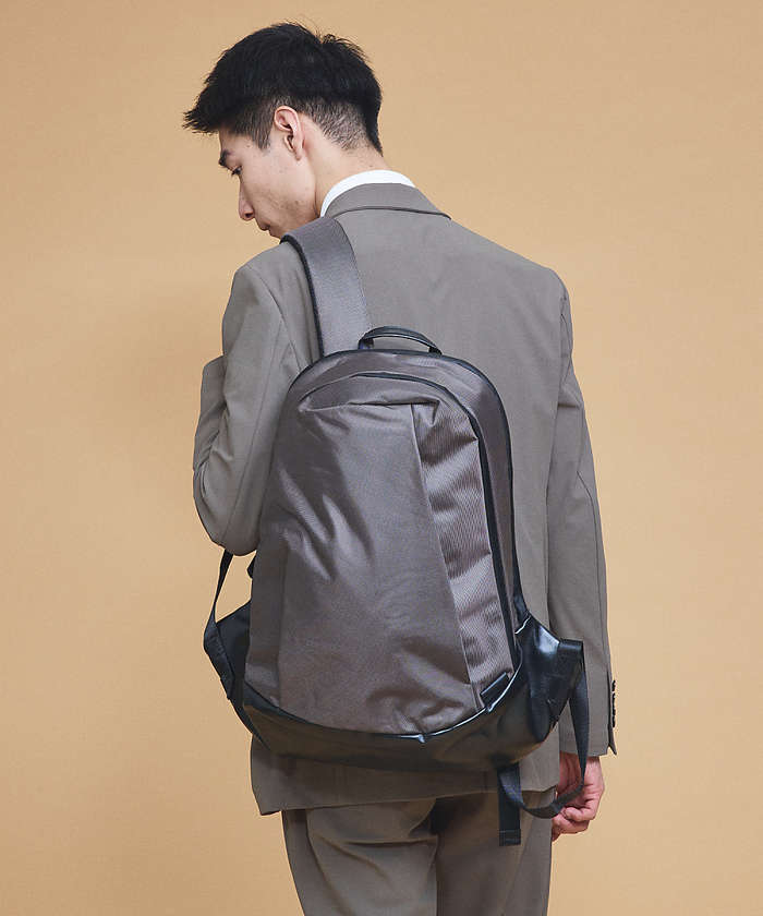 セール】【軽量、撥水】20L ユーティリティバックパック / A4