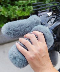 shoppinggo/自転車 ハンドルカバー 4点セット ハンドグリップ 滑り止め バイク 疲労軽減 もこもこ暖か クッション ふわふわ カバー寒さ対策 おしゃれ/505062876