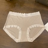 ベージュ