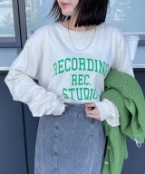 オフホワイト