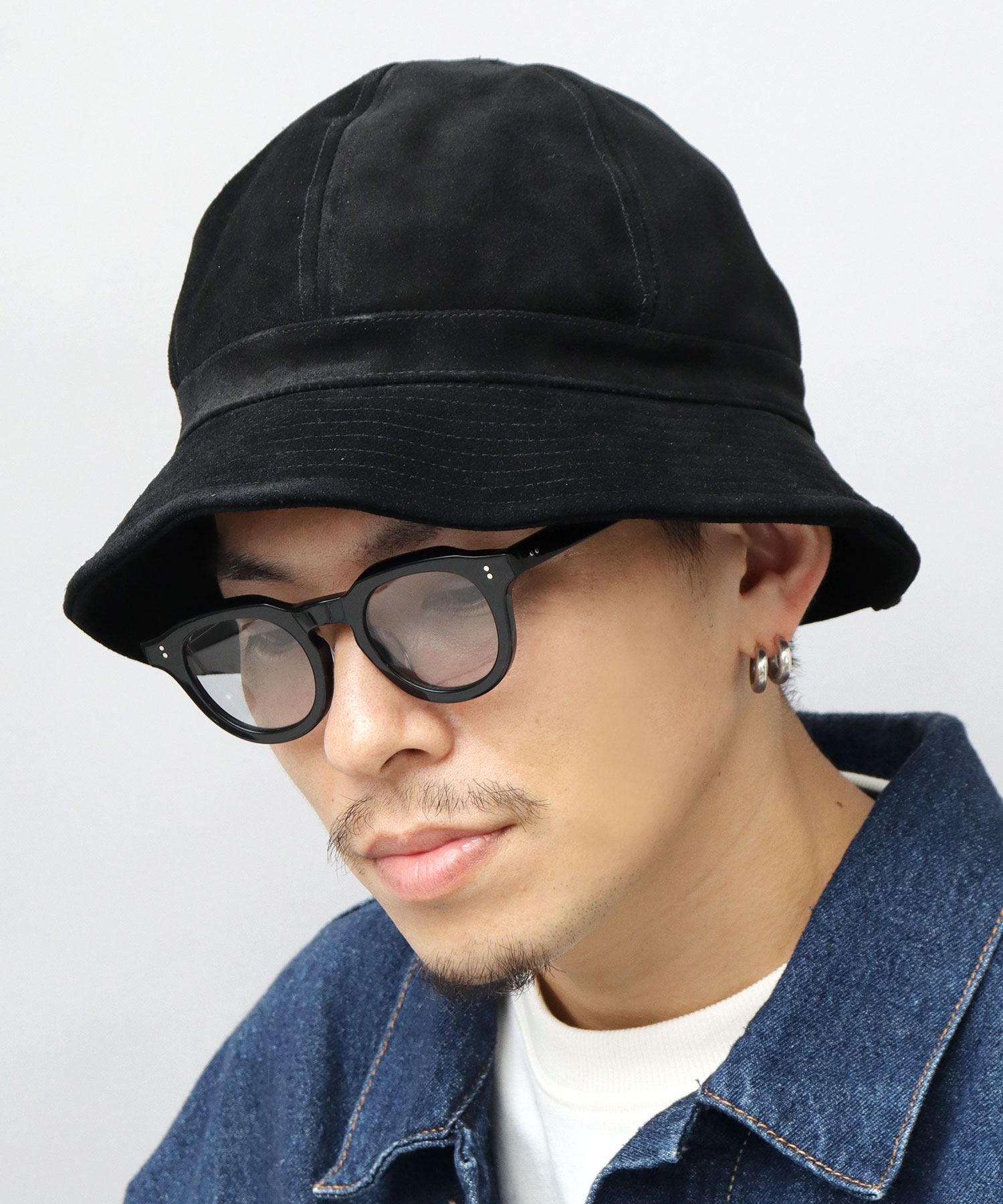 未使用　ピエリタムーンバット　黒レザーニットジャケット Whim Gazette×eclat(ウィム ガゼット×エクラ)の金ボタンニット