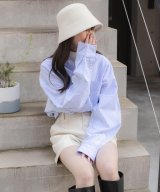 ブルー