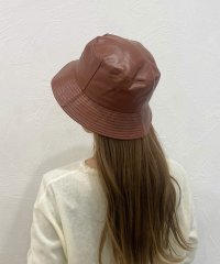 shopnikoniko/フェイクレザー バケットハット ma 【即納】 帽子 バケハ ハット キャップ レザー 合皮 PU 無地 深め つば広 レディース 韓国 プチプラ 流行り トレ/505126096