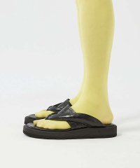 ALFREDOBANNISTER/＜クロコ型押し＞【WRAP SHOES】ボリュームソール雪駄 トングサンダル/505128551