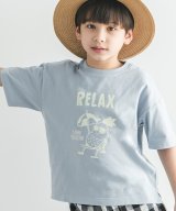 グレー