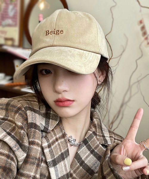 帽子 キャップ チャーム付キャップ 韓国ファッション アジャスター付き ブラック 通販 帽子 キャップ チャーム付キャップ 韓国ファッション アジャスター付き ブラック