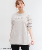 ベージュ