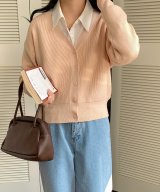 ベージュ