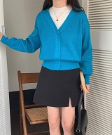 ブルー
