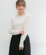 オフホワイト