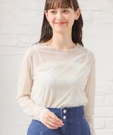 ベージュ