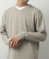 ベージュ