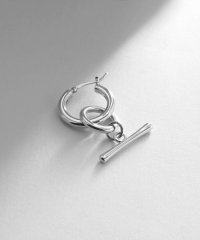 COCOSHNIK ONHITSCH/シルバー フープピアス トグルチャーム/505174181