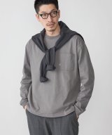 グレー