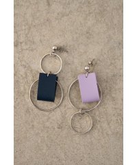 AZUL by moussy/BICOLOR FAUX LEATHER EARRINGS/505179770