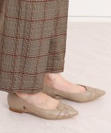 ダークベージュ