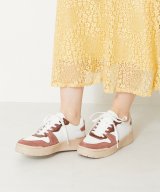 ピンク