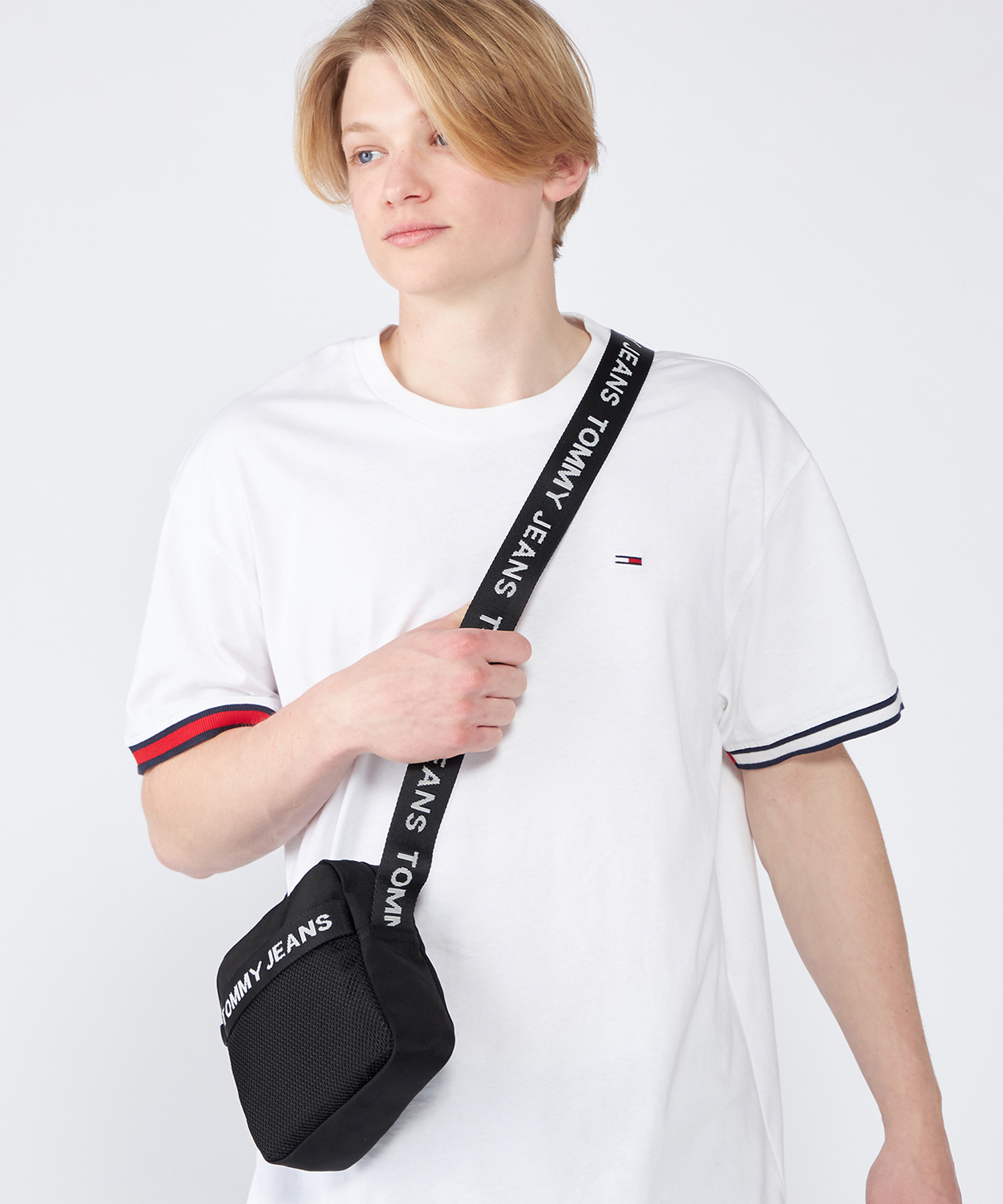 セール】トミージーンズ TOMMY JEANS エッセンシャルスクエア
