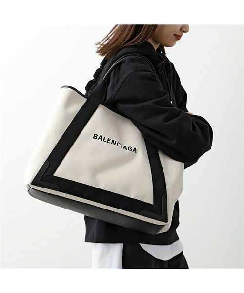 専用品　BALENCIAGA  ネイビーカバス　ポーチ　トートバッグ　レザー