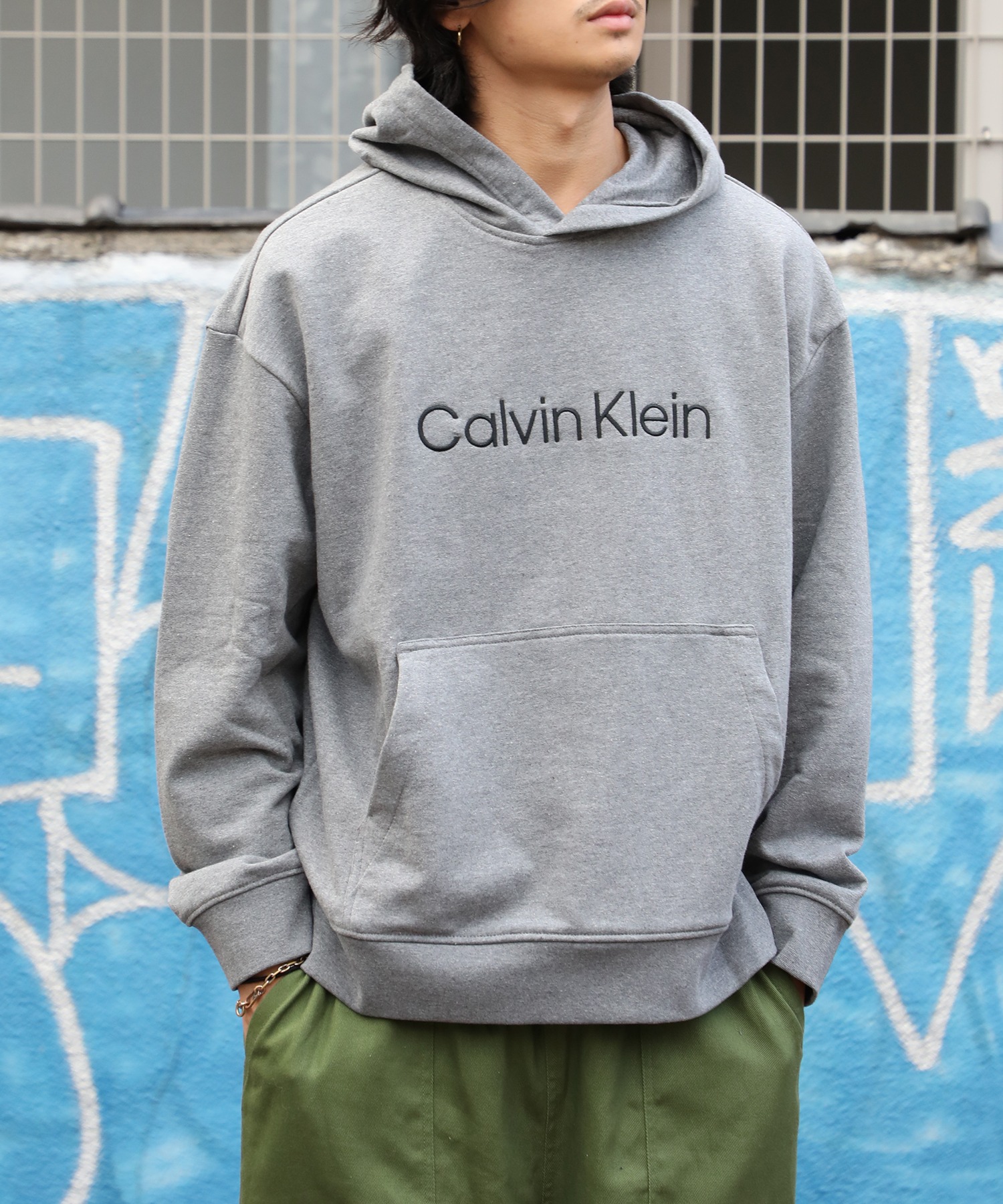 詰替え Calvin Klein Jeans カルバンクライン パーカー・スウェットシャツ メンズ アウター LOGO HOODIE Hoodie  grey tar 通販